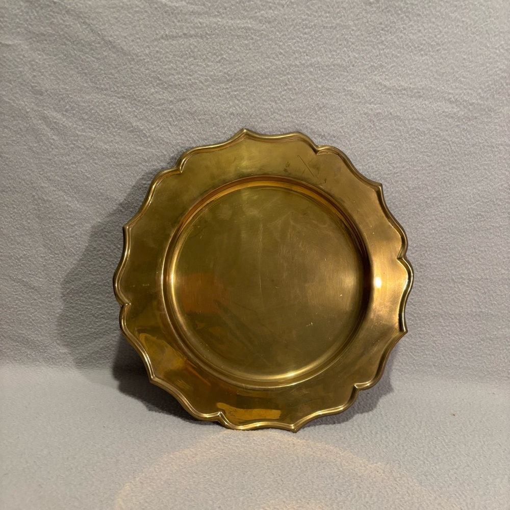 Vintage Brass Scalloped Edge Plate‎ Charger Serving Tray Decorative 12” Dish